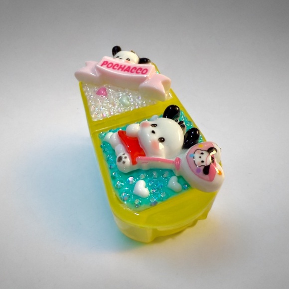 Decoden Mini Pill Box, Pochacco Kawaii Junk Case Style Travel Size, Sanrio - Picture 3 of 4